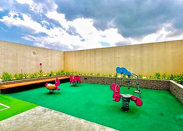 호텔 Serenity Haven In Mckinley Hill Bgc 4*