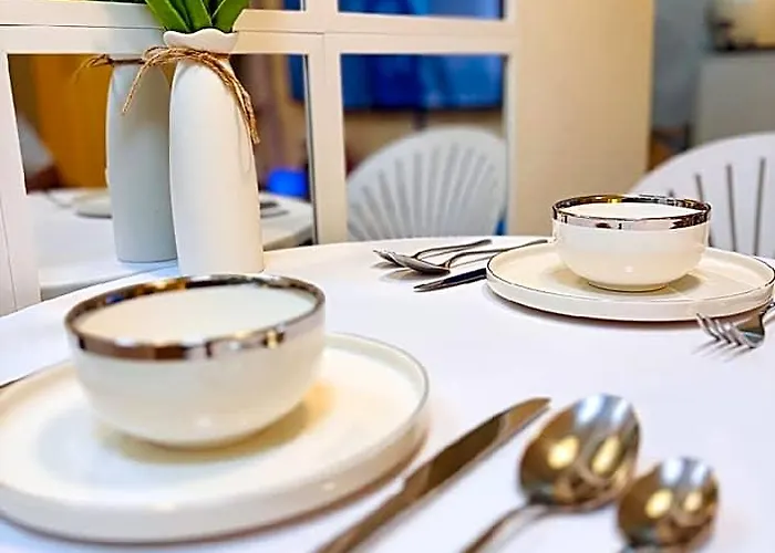 호텔 Serenity Haven In Mckinley Hill Bgc 4*