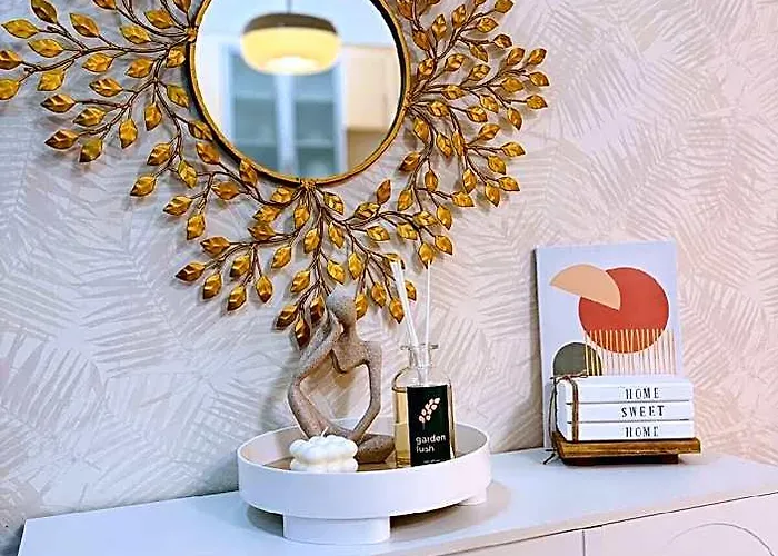 Serenity Haven In Mckinley Hill Bgc 호텔 4*